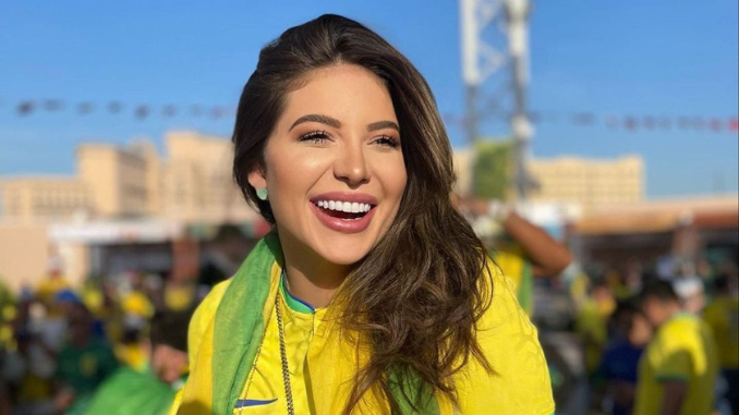 Fakta menarik para WAGs pemain sepak bola dunia. Tak hanya cantik dan menjadi pendamping setia pemain bola, namun juga bisa jadi pengusaha dan influencer.